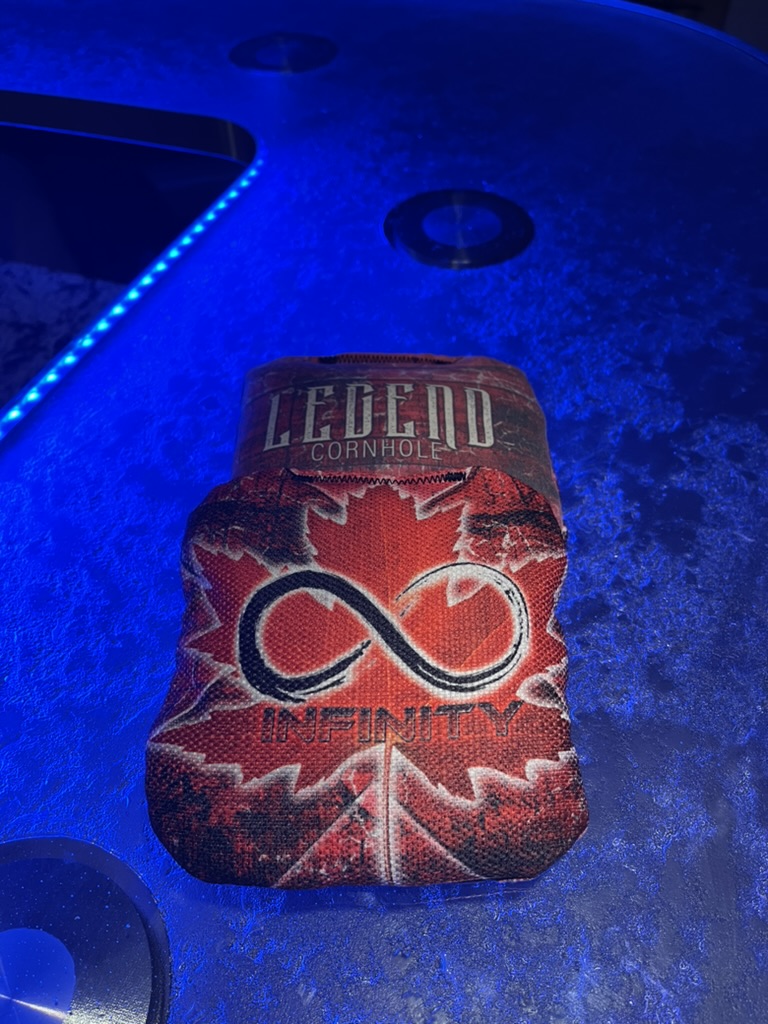 Legend™ "INFINITY" Bags (Set of 4) - Canada Leaf - Red